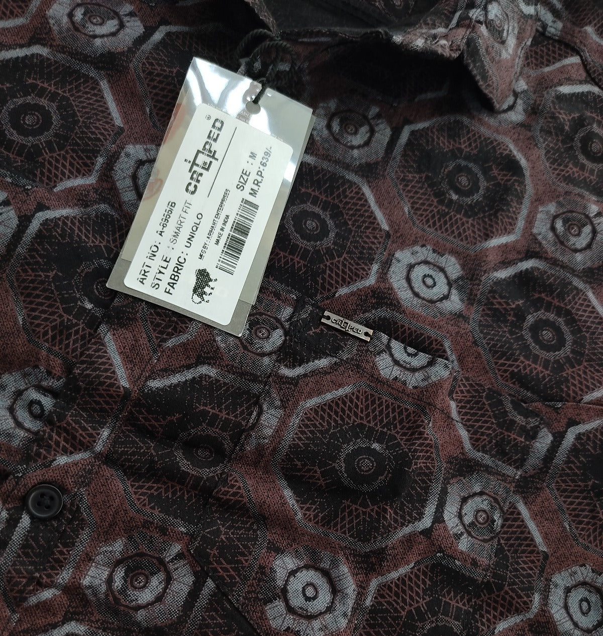 Croped Uniqlo Print Shirt