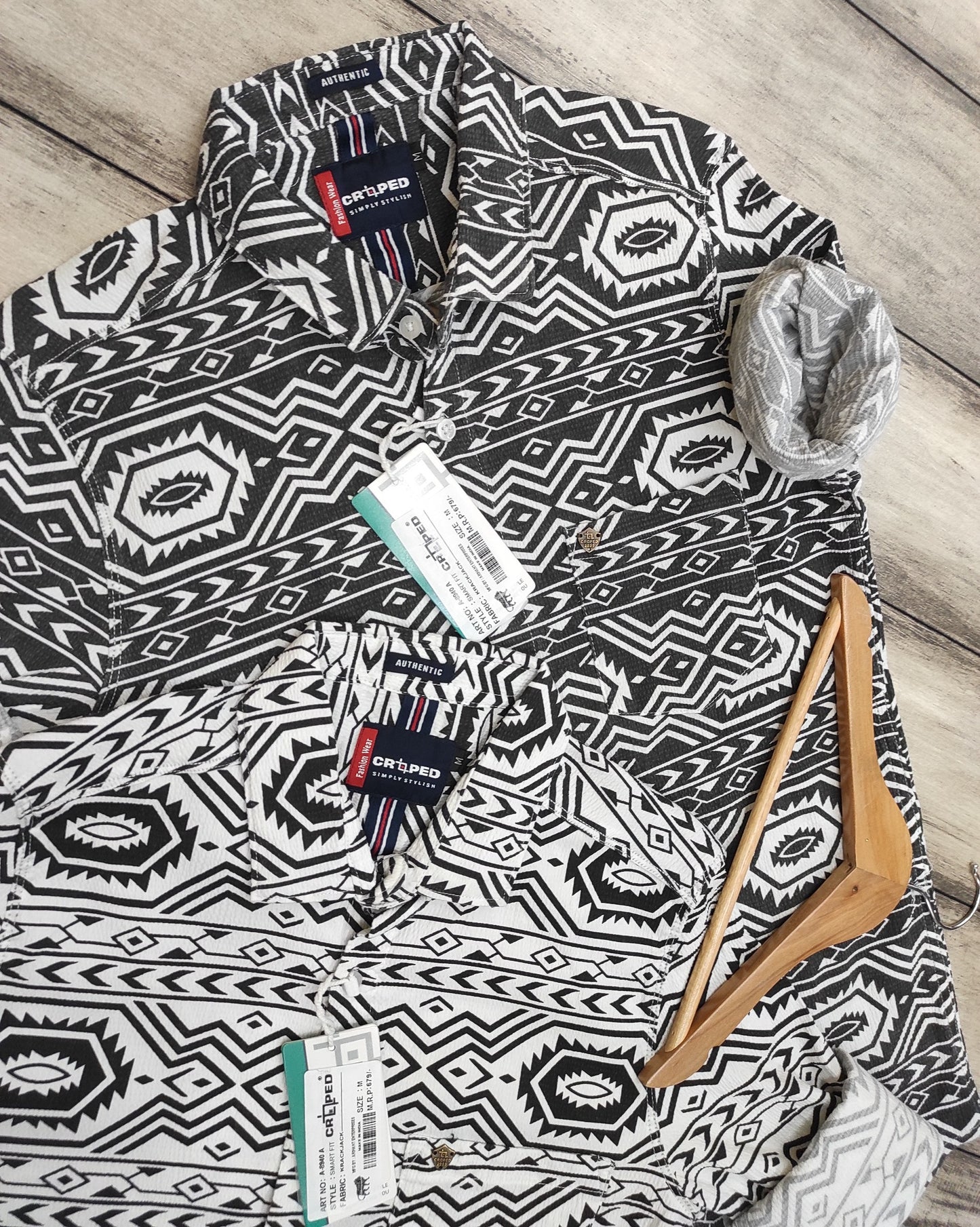 Croped Men's Black & White Printed Shirts