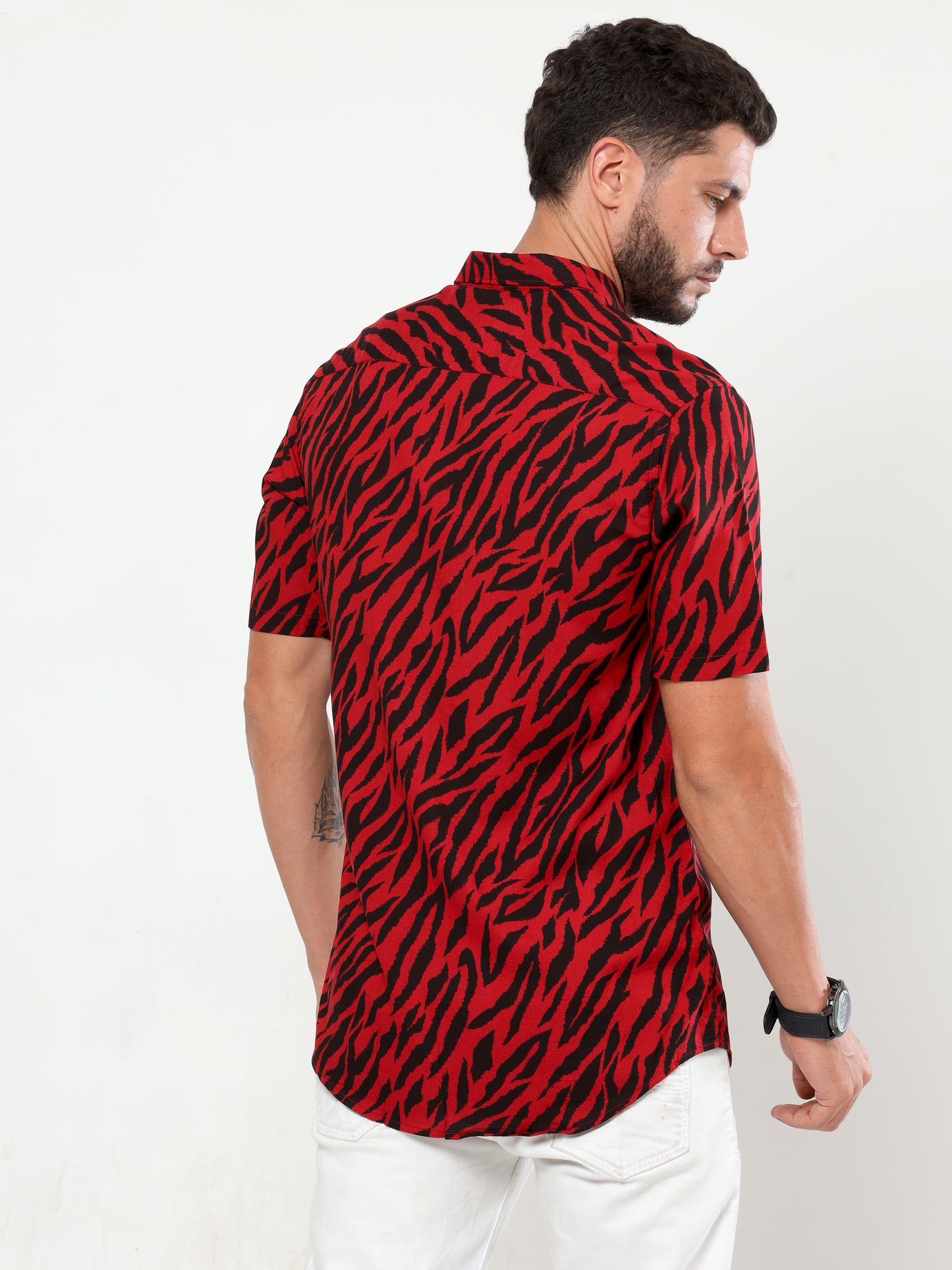 Onfire half sleeves abstract print red black